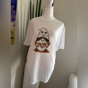 White Halloween Graphic T-Shirt
Hand made